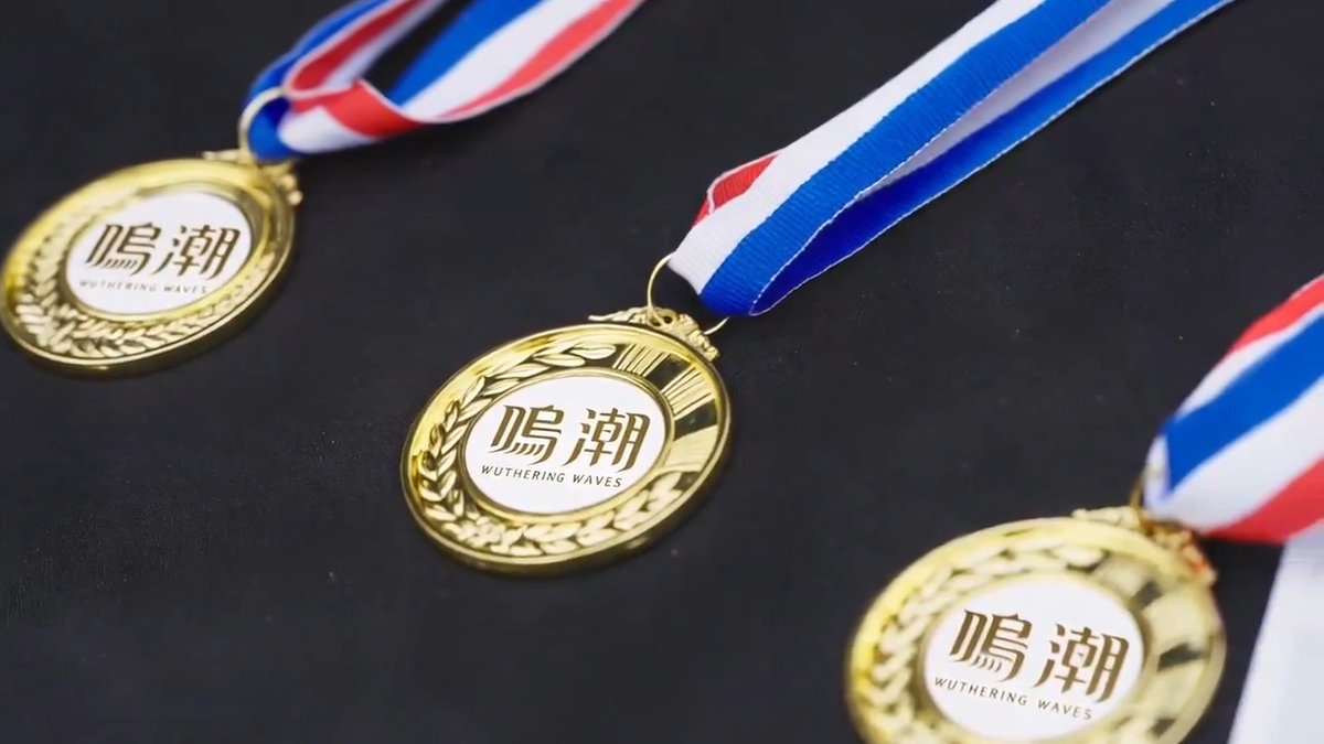 決着はつかないまま—— それでも始まる表彰式🏅 優勝?……そんなものは関係ない! メダルは、取った者勝ち! 最後まで大騒ぎのソラリスカップを、 ぜひご覧ください! #鳴潮 #ソラリスカップ2026