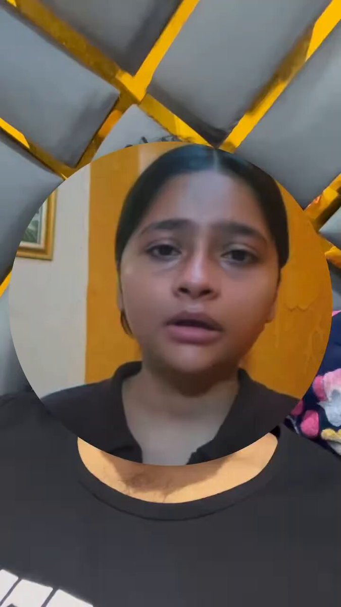 १३वी ka khana dene waali ab trauma mein hai. Bohot dukhi hoon main 🃏 🤡