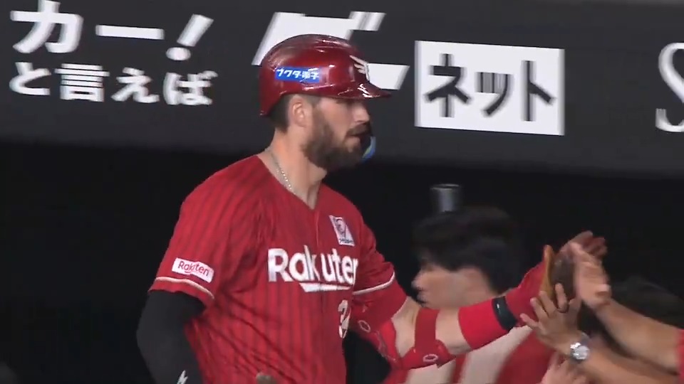 【6回表:F 5-2 E 】 第13号💫 #カーソン・マッカスカー 選手のソロホームランで1点を返す🔥 #RakutenEagles #強鷲革新