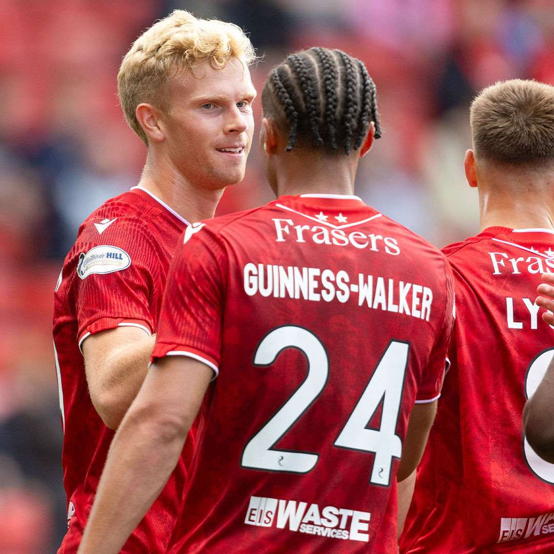 KJ gets on the scoresheet 👊