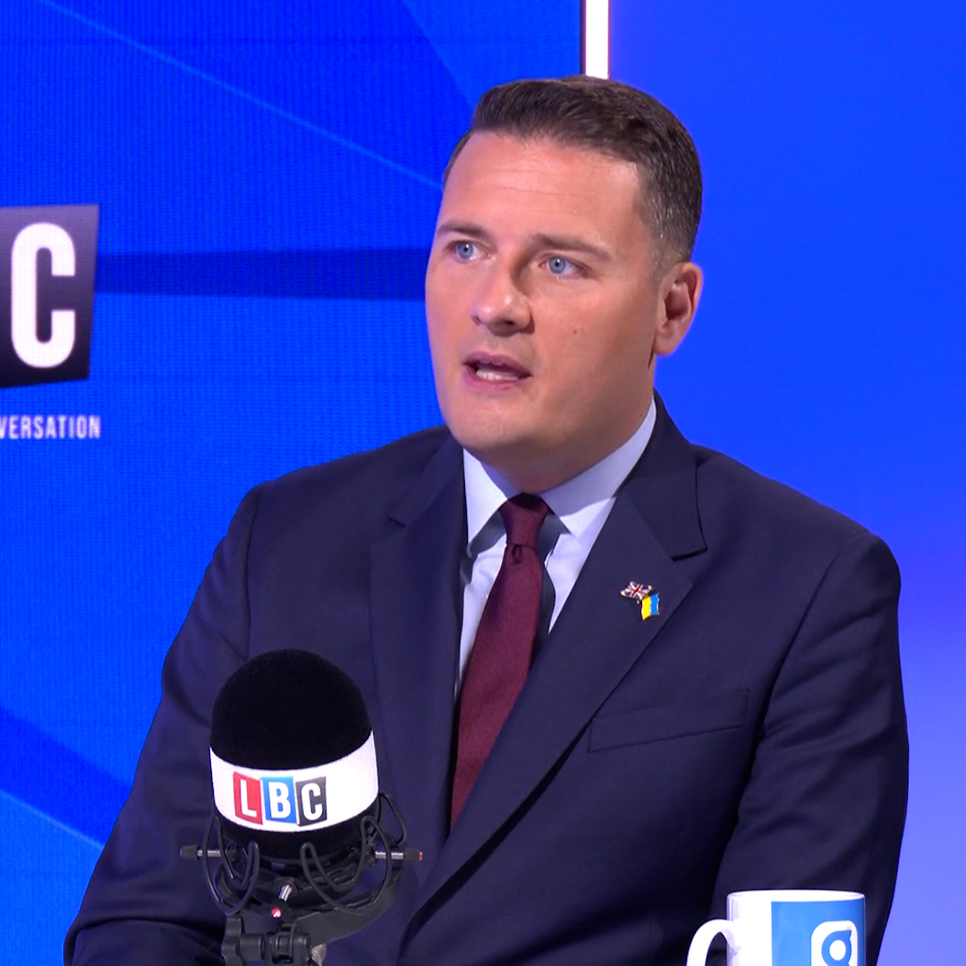 ‘I’ve always been loyal but I’m loyal to our country first and foremost.’ Defence Secretary @WesStreeting responds to claims that those who were 'disloyal' to Starmer have been 'rewarded' under Burnham. @Lewis_Goodall