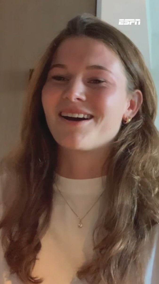 Renee van Asten geniet van droomtransfer naar Barcelona 🔵🔴 "Mijn hart ging direct sneller kloppen" 🔗