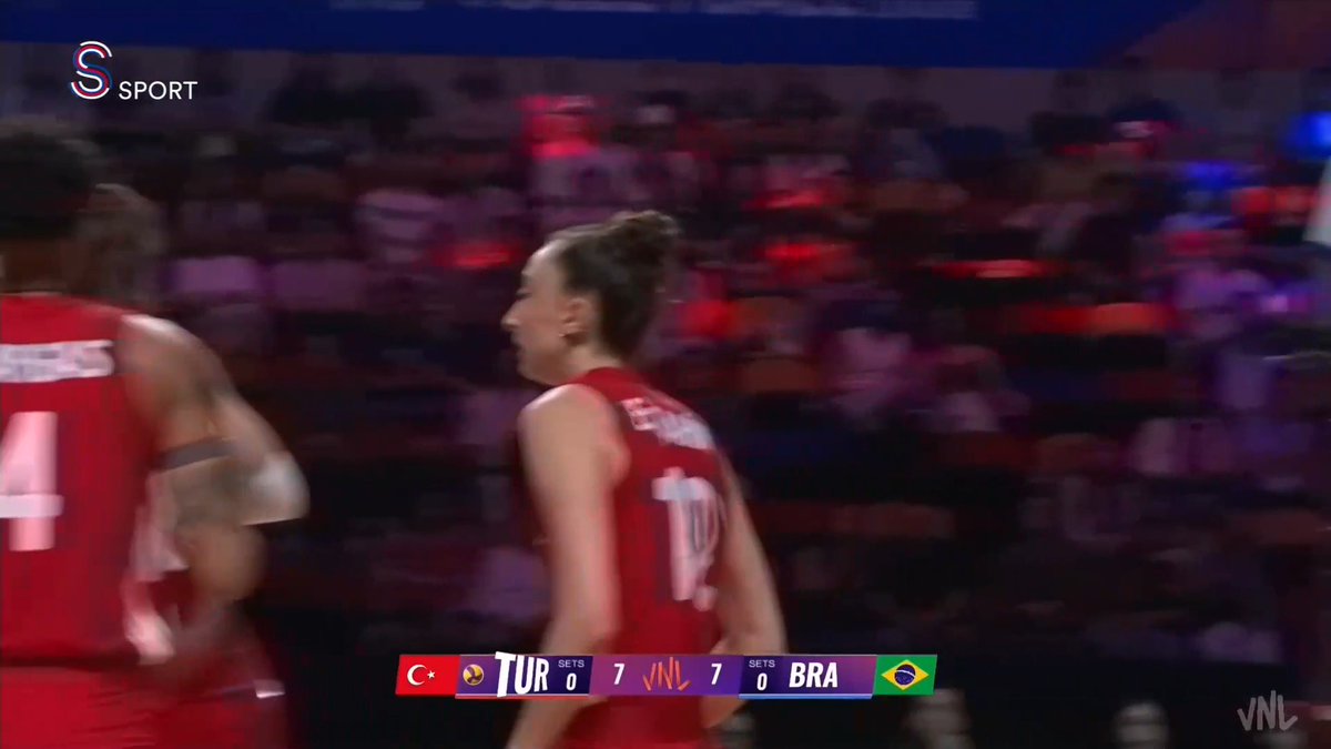 Üçlü bloğumuzla gelen sayıyla skoru 7-7 yaptık! 🤝