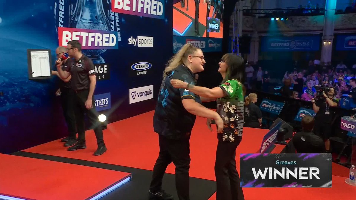 GREAVES SAFELY THROUGH! Beau Greaves kicks off her bid for a third Women's World Matchplay title with an emphatic 5-1 win over Kirsi Viinikainen! 📺 #WomensMatchplay