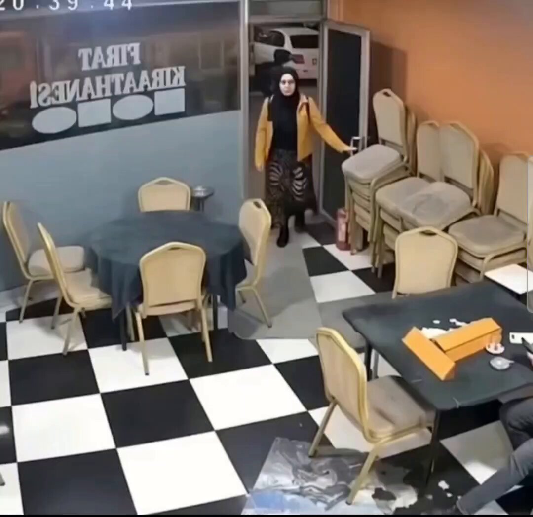 FETÖ'nün mahrem ablası Ayşe Ateş, kime dokunsa adeta yakıyor.