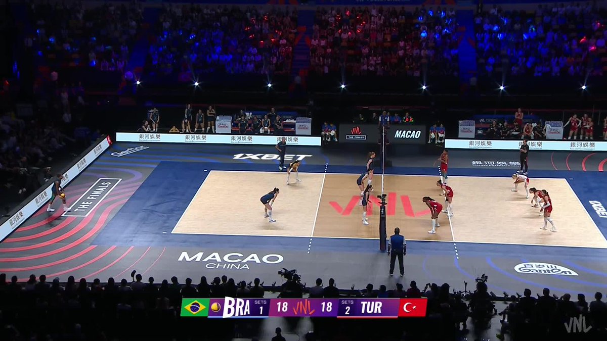 #VNL2026 THIS RALLY!!! 🔥 Unbelievable match in Macao!!! 😍 📺 Watch LIVE on VBTV: 🏐 #BePartOfTheGame #Volleyball