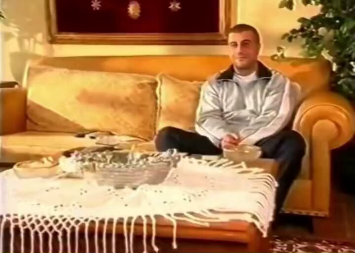 Hiç bir şey yapmadan tüm günü evde boş boş geçirdiğimiz pazar günlerinin sıkıntı sinir stres bunalım seviyesi