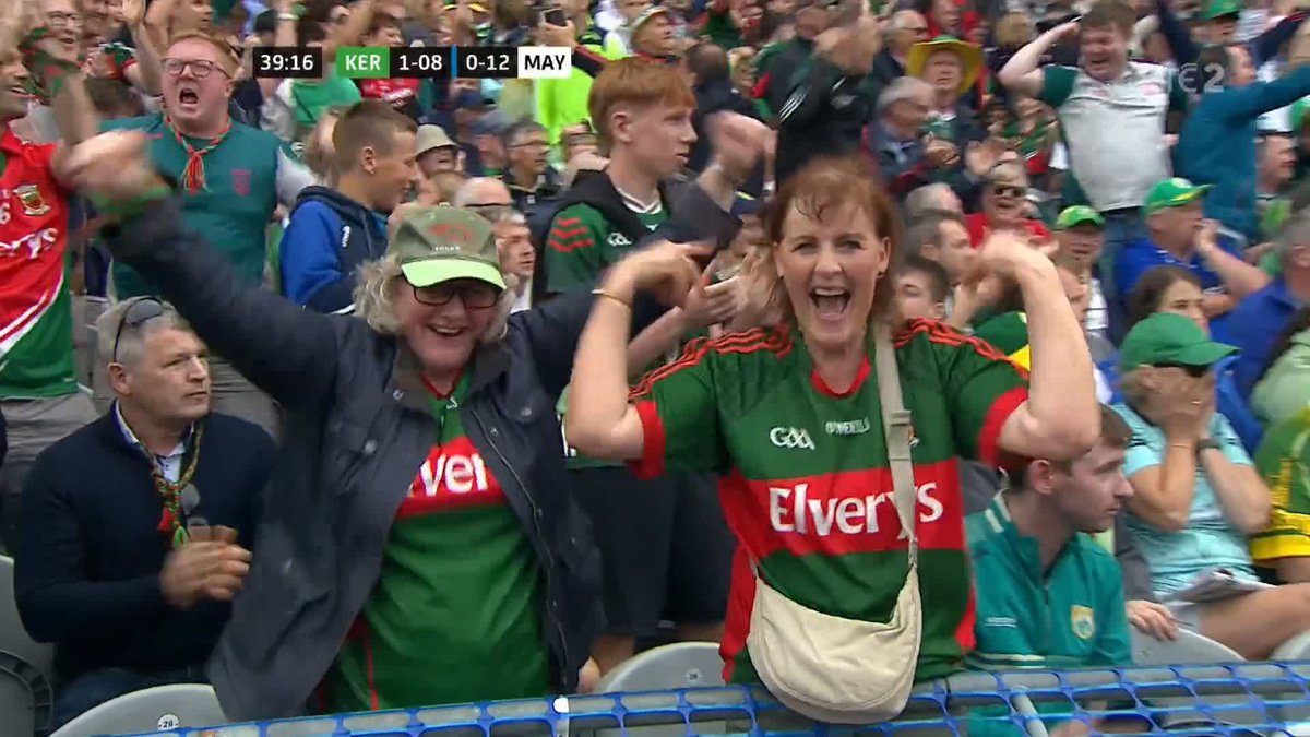 Scintillating from Mayo. Ryan O'Donoghue powers forward from his own half, beats multiple Kerry men, and Darragh Beirne fires into the net for Mayo. 📺 Watch on RTÉ2 and RTÉ Player 📻 Listen on RTÉ Radio 1 #SundayGame