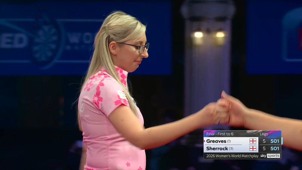 DECIDER! Fallon Sherrock sends this final all the way! The 2022 champion recovers from 5-3 down to level, but it's Greaves with the advantage of throw in the decider! 📺 #WomensMatchplay