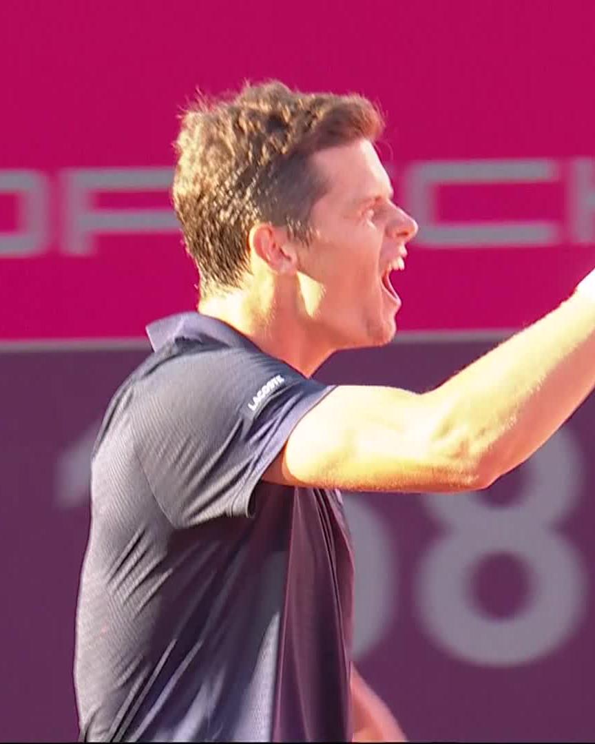We're all square 👀 Blockx takes the second set 6-4! #EstorilOpen