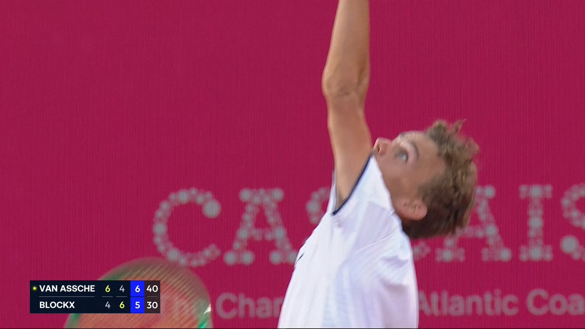 Luca Van Assche is the last man standing 😤🏆 He defeats Blockx in a three set thriller to capture his first ATP title. #EstorilOpen