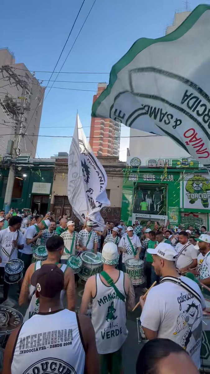 Legal é Copa do Mundo. Isso aqui não serve.