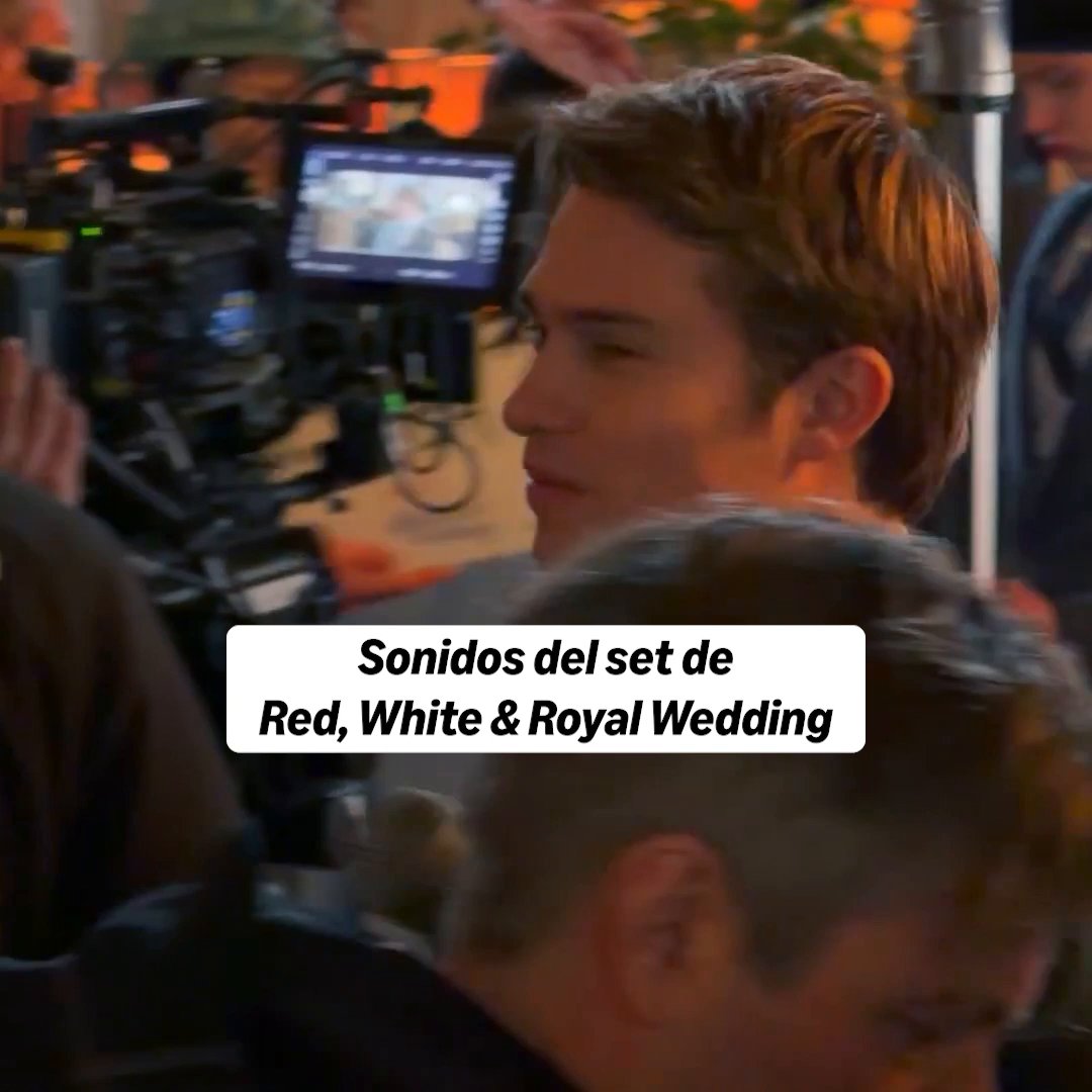 Silencio todos, empezó mi programa fav ❤️🤍💙 #RWRBMovie #RWRBWedding #PrinceHenry #FirstPrince #NicholasGalitzine #TaylorZakharPerez #RojoBlancoYSangreAzul