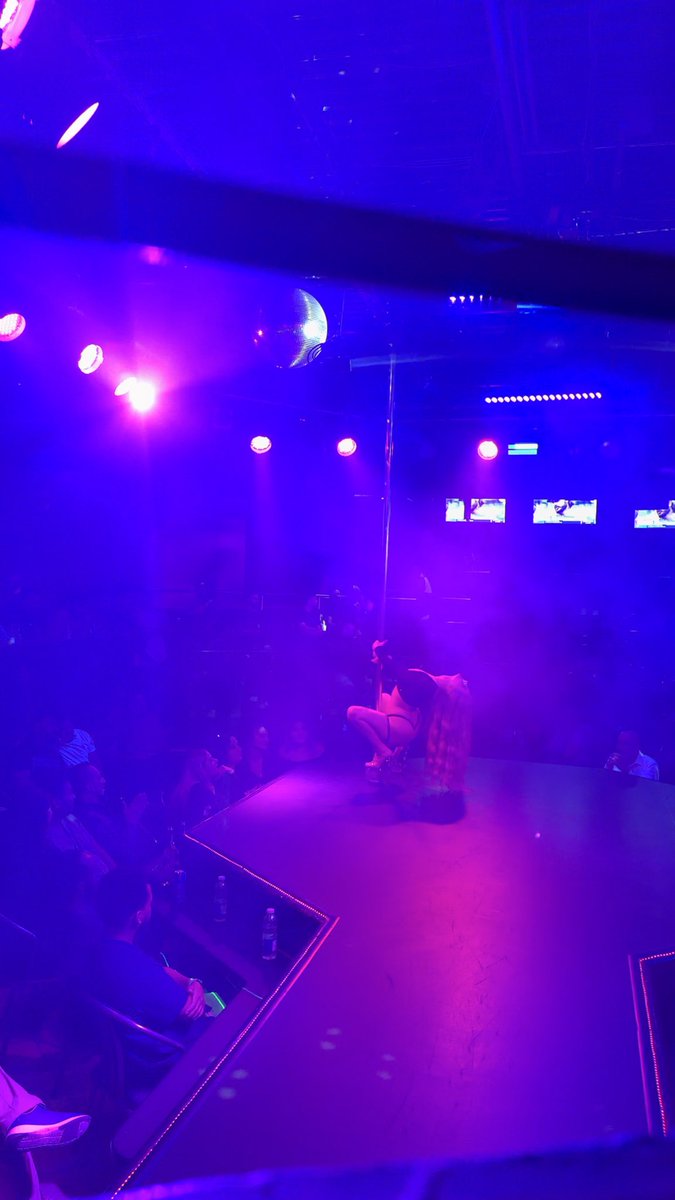 Saturday stage ! Posting highlights now 💝 😈😈 #stripper #midnightballerina #dancer #club #vlog