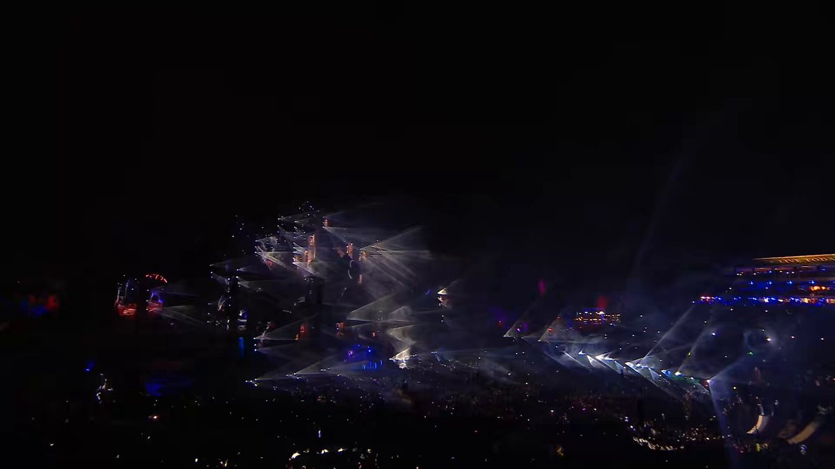 closing the Tomorrowland mainstage with a special intro.. 🦋 Unite Forever. ❤️❤️❤️