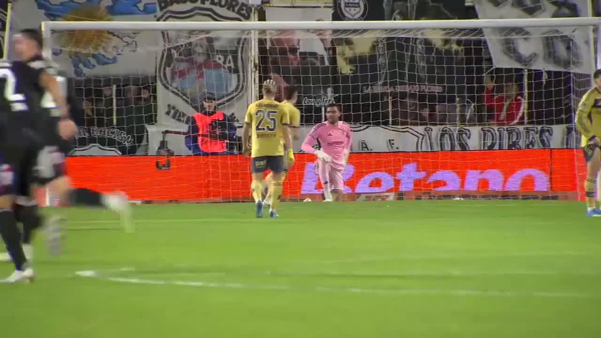 ❌ #Montero no lo puede creer después del 0-3.