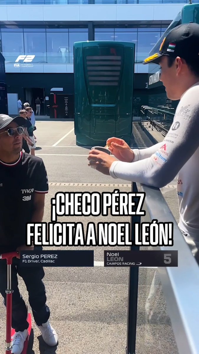 ¡GRAN GESTO DE CHECO PÉREZ! ❤️ El piloto mexicano felicitó a su compatriota Noel León tras ganar hoy en F2 🇲🇽 Vía: F2