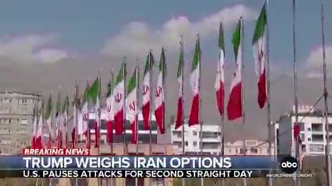 After days of quiet, U.S. and Iran pause strikes ahead of Netanyahu-Trump meeting. U.S. insists military is fully equipped despite reports of missile shortages. Diplomats urge Iran to pursue a deal as tensions simmer. @mattriversabc reports.