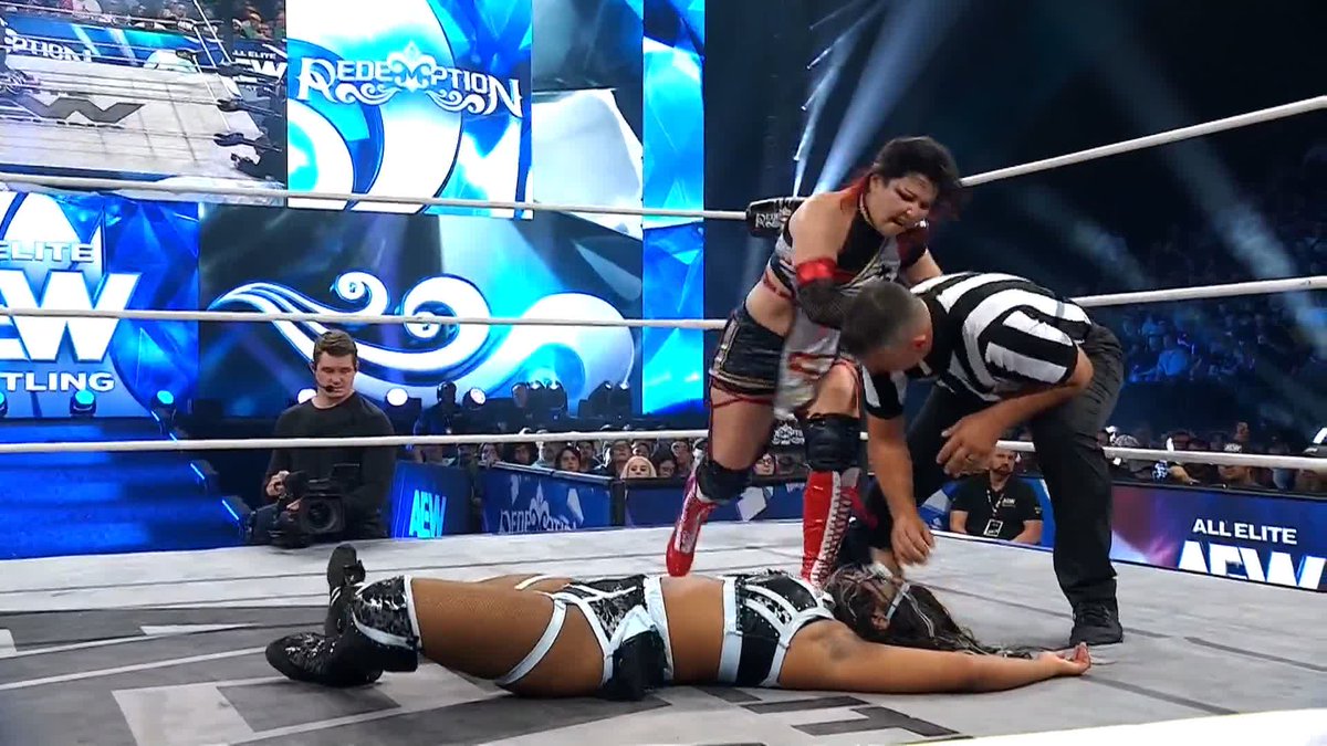 .@ShidaHikaru took her eyes off of maya world and paid the price! Watch #AEWRedemption LIVE on HBO Max PPV