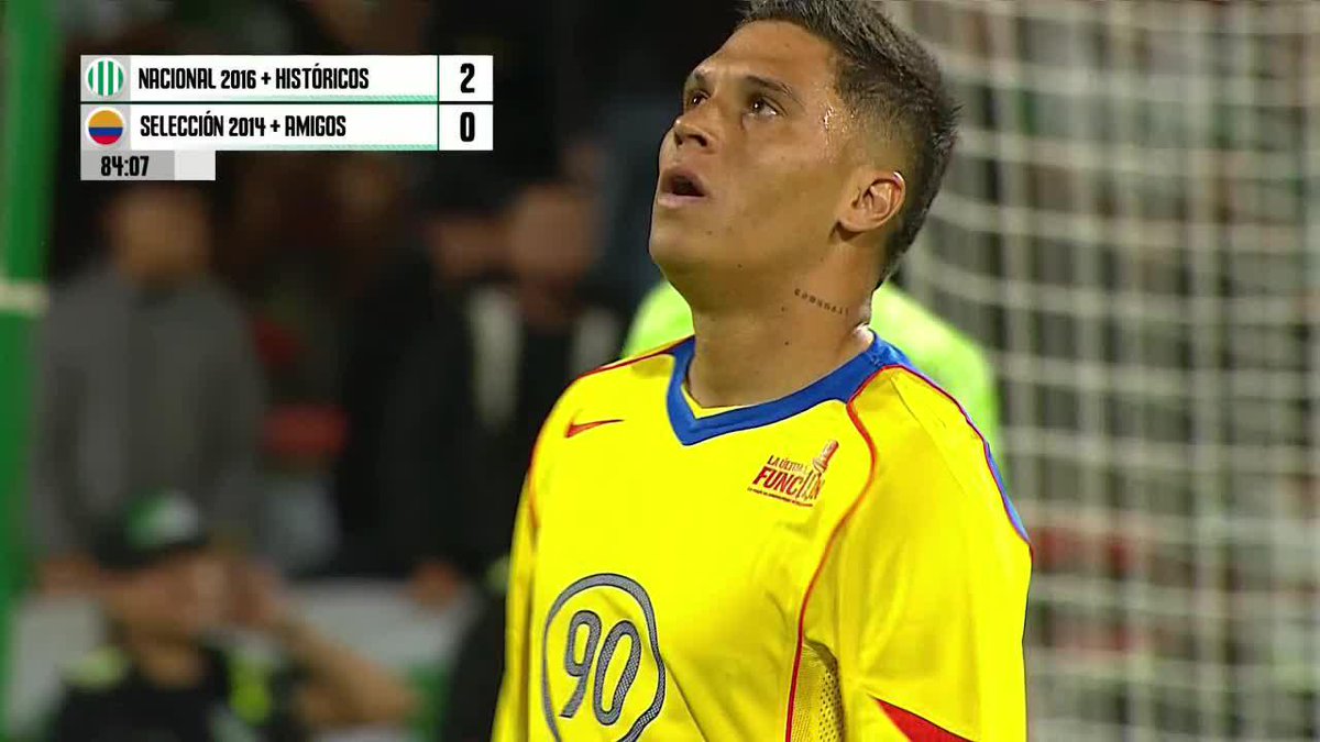 Juanfer y una obra que merecía terminar en gol Quintero exhibió toda su calidad dentro del área, dejó rivales en el camino y sacó un remate que pasó rozando el palo derecho del arquero. #LaÚltimaFunción ⚽ Disfruta lo mejor del fútbol en el Plan Premium de Disney+ Latinoamérica