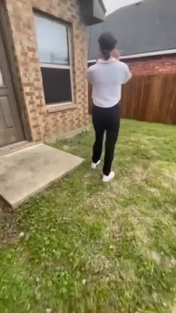 she fought a pregnant girl