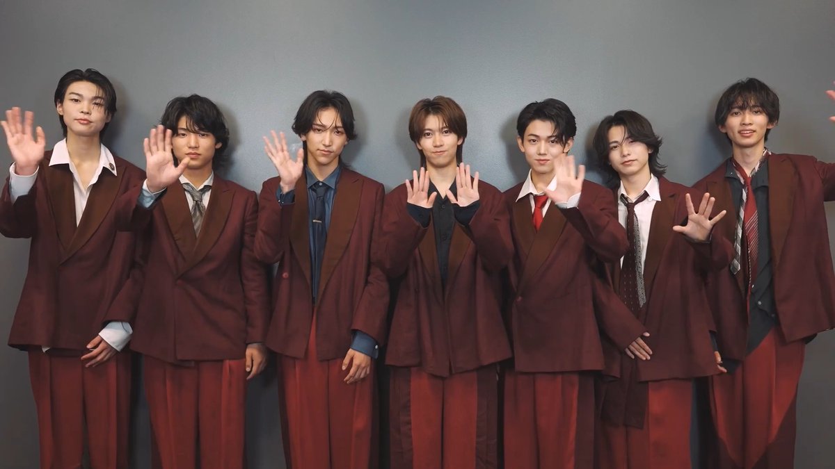 ◤New Release◢ CLASS SEVENが3rdシングル "#アイノーヒーロー (Special Edition)" を リリース🎧 ⠀ タイトル曲は誰かのヒーローでありたいという 切なさと力強さが共存した1曲！ 青春のきらめきを感じて🎶 ▶ ⠀ CLASS SEVEN_OFFICIAL #CLASSSEVEN