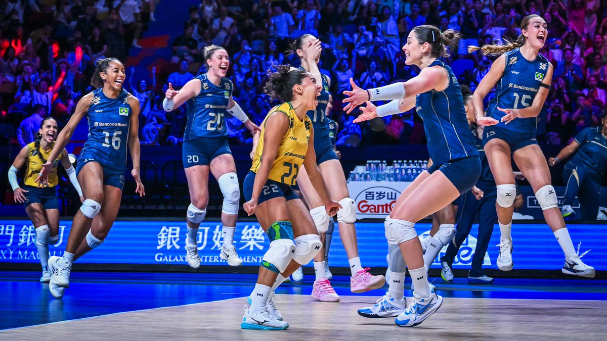 #VNL2026 SILVER once again. But this team leaves with so much more. 🇧🇷💚💛 Despite every obstacle along the way, BRAZIL proved once again why they're one of volleyball's greatest forces. 📺 Replays on VBTV: 🏐 #BePartOfTheGame #Volleyball #VNLFinals