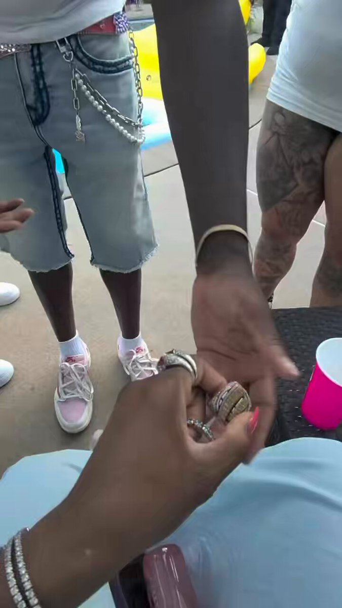 Pulled up to the pool party getting niggas right!!!!