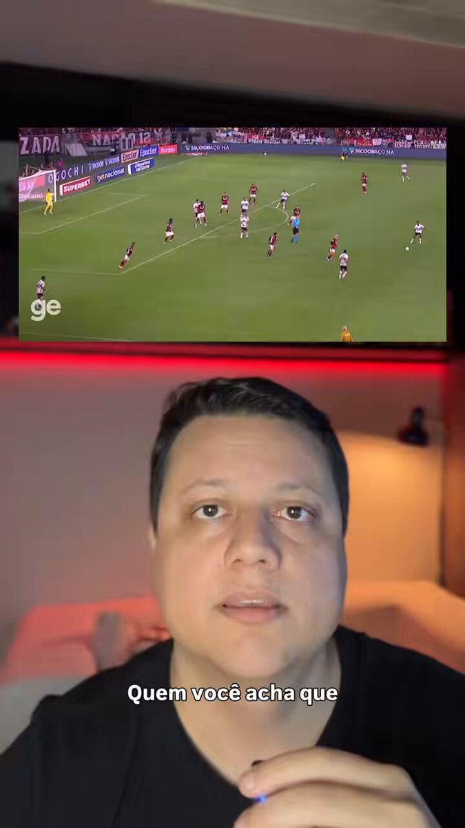 Quem falhou nesse gol do São Paulo contra o Flamengo? Tenho visto muita gente apontando falha do Vitão, mas eu acho que tem pelo menos dois erros mais determinantes que o dele nesse lance. Explico tudo aqui 👇🏼