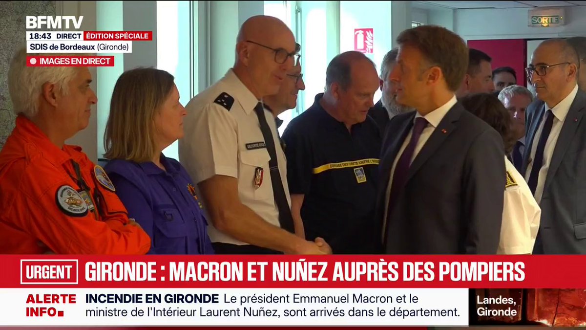 Incendies en France: Emmanuel Macron est arrivé en Gironde, auprès des pompiers