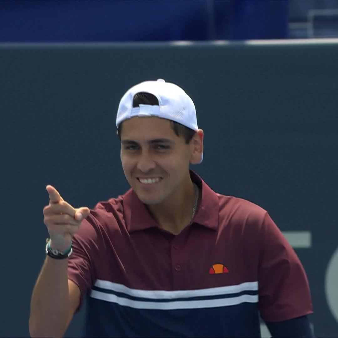 Vamos 🔥 Alejandro Tabilo defeats Griekspoor 7-6 4-6 6-4 on his #MubadalaDCOpen debut!