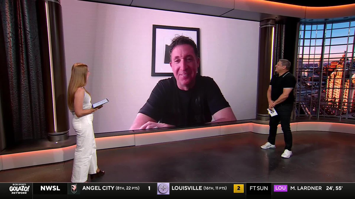 "I scored every type of goal... I think I had different finishes in the locker where not many strikers have that." Premier League legend Robbie Fowler struggles to find a modern day equivalent of the type of player he was ⚽️
