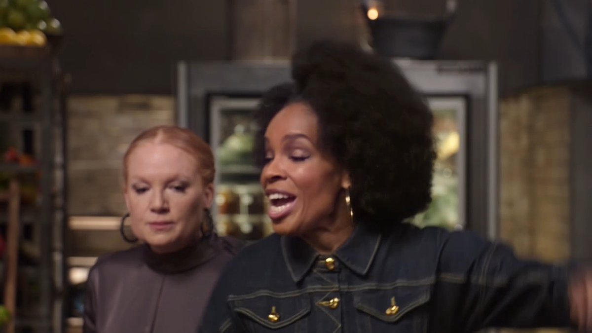 It's 'tini time 🍸🧊🫒 Don't miss Bobby Flay, tiffani faison and amber ruffin on an all-new episode of #BeatBobbyFlay Tuesday at 8|7c.
