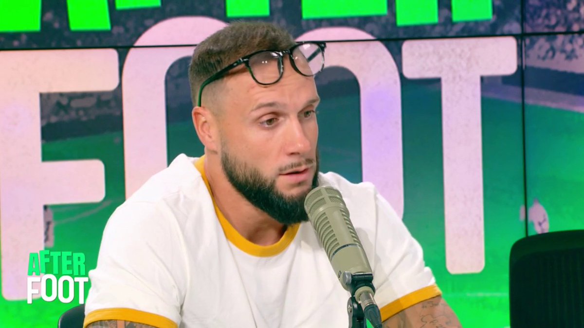 🔴🔵 "Safonov a quand même beaucoup de défauts. Si le PSG veut continuer de dominer l'Europe, il faudra changer de gardien", estime Maxime Chanot.