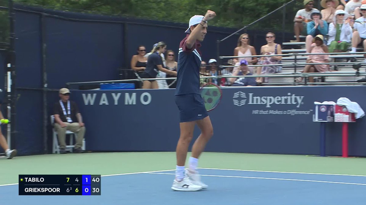🔝🇨🇱 Un poquito de magia de la mano de Tabilo. 📺 Mirá el mejor tenis en el Plan Premium de Disney Plus.