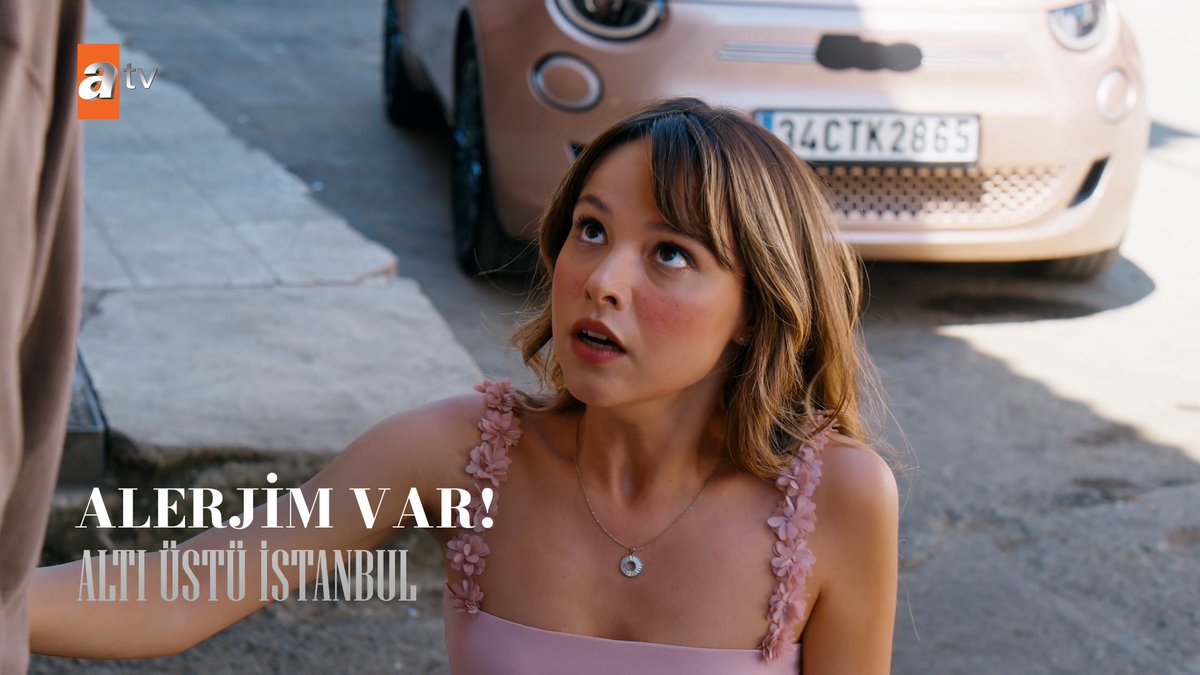 "Kızım, bir insanın böğürtlene nasıl alerjisi olur?” 😂 #AltıÜstüİstanbul atv