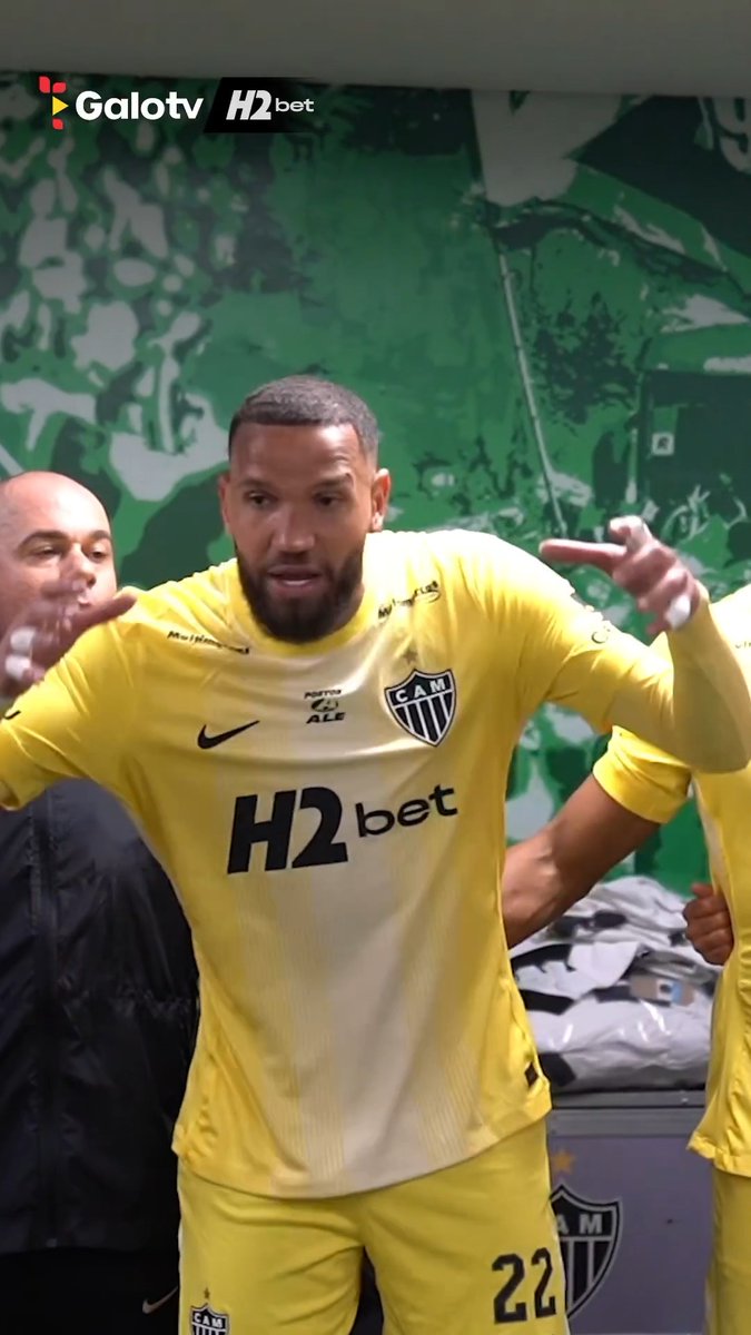 As palavras do Paredão… 🎙️ Juntos somos sempre mais fortes! Em campo, é um pelo outro e 𝐭𝐨𝐝𝐨𝐬 𝐩𝐞𝐥𝐨 𝐆𝐀𝐋𝐎! ⚫️⚪️ 🎥 CineCAM Palmeiras 1x2 Atlético - completo na Galotv H2BET: