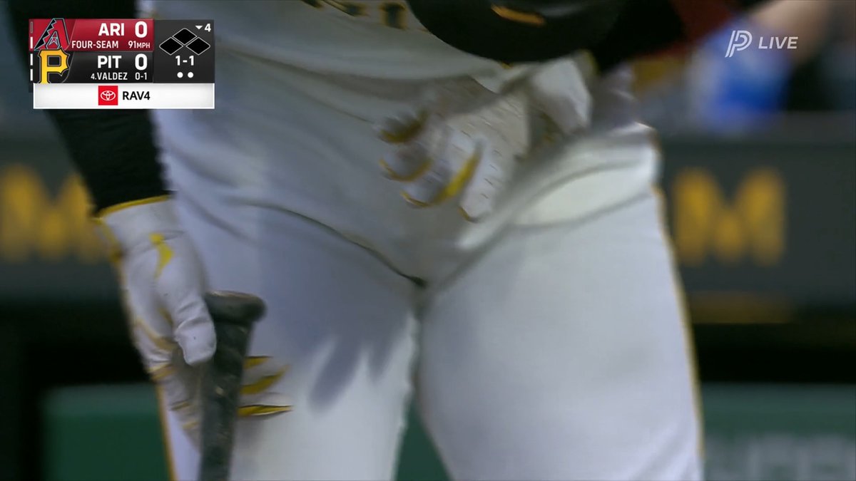 Esmerlyn Valdez exited tonight's game after being hit by a pitch in the hand/wrist ⬇️