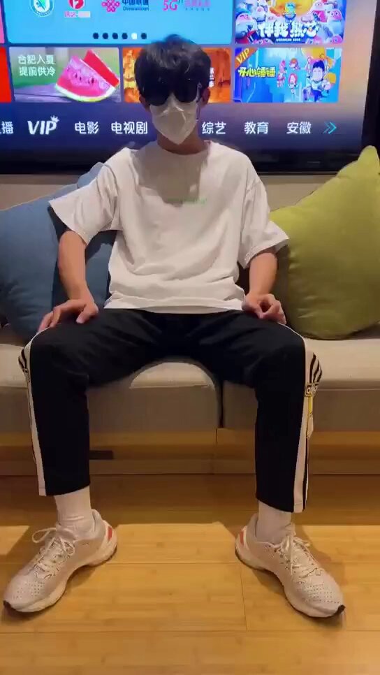 #奶0学弟 系列全套11部 打包特惠仅需45.8 转发关注抽三位粉丝送完整版 纸飞机预览目录群： QQ：2728368762