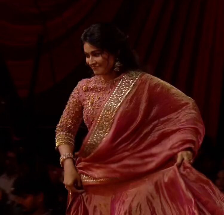 Thalapathy Kacheri Ft.SNEHA 💥💃