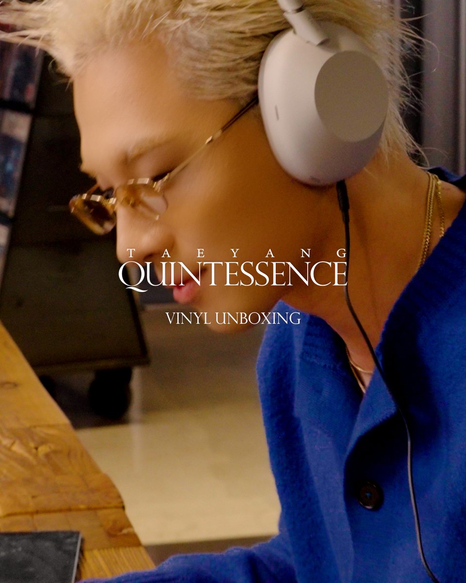 TAEYANG 'QUINTESSENCE' (VINYL) UNBOXING 💿 태양 ‘QUINTESSENCE’ 바이닐을 지금 에서 만나보세요. 🎁 TBLshop 단독 특전 - 셀피 포토카드 2종 중 1종 랜덤 증정 🔗 #TAEYANG #태양 #QUINTESSENCE #LIVEFASTDIESLOW #THEBLACKLABEL #TBLshop