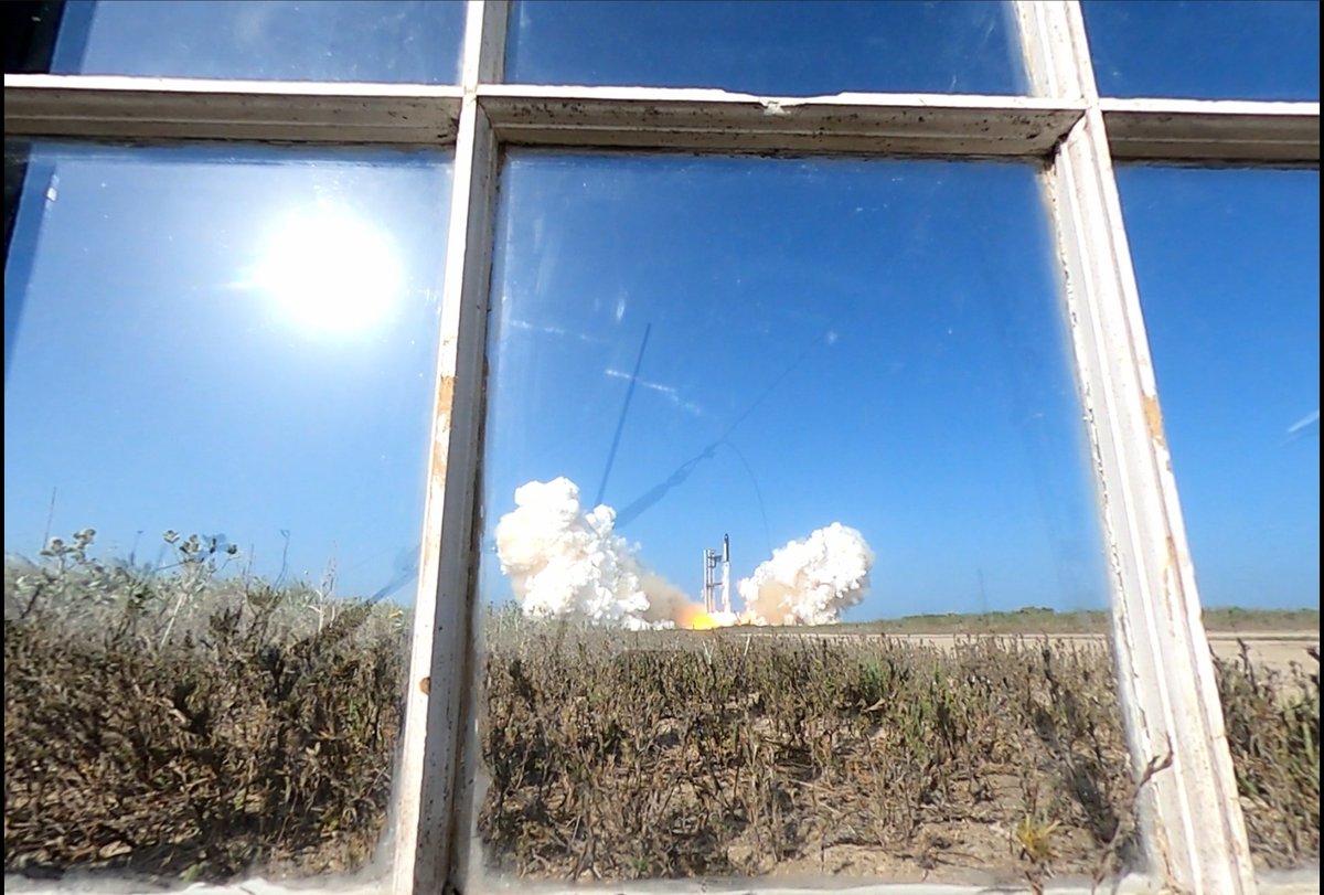 SpaceX's Flight 13 produced twice the sound pressure than Flight 12! You wont believe what happened to this old window!!! 🤯 Elon Musk