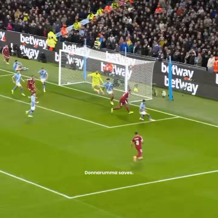 لولاه السيتي مانافس على الدوري، شالنا باهم المباريات واهم وقت امام ليفربول وامام ارسنال شال اهم هجمة لارسنال وسبب بداية الهدف الثاني للسيتي مظلوم ياولدي مظلوم، باذن الله بينصفونك هالموسم واثق بإللجام منك ياجانلويجي