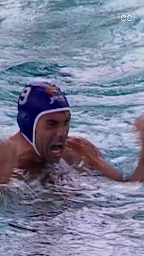 Tal día como hoy hace 3️⃣0️⃣ años... España derrotó a Croacia (7-5) y ganó su primer oro en waterpolo masculino de unos #JuegosOlimpicos. 🤽♂️ 🇪🇸🥇 #Waterpolo #Atlanta1996 l Comité Olímpico Español RFEN