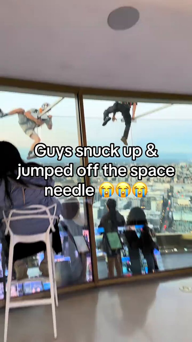 🔥🚨DEVELOPING: These two men are wanted by Washington police for base jumping from Seattle's iconic Space Needle. Sherpa Chai (Witness): “These guys literally sprinted out the bathrooms, scaled the walls, and jumped off the space needle while I'm enjoying my view of Seattle!!”