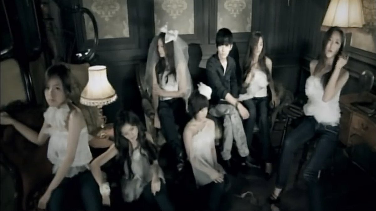 17 years ago today, T-ARA debuted with ‘Lies’