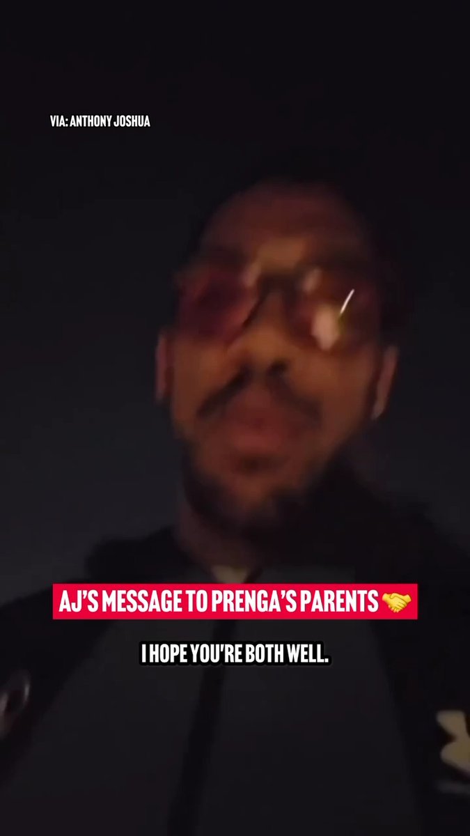 Anthony Joshua sends a heartfelt message to Kristian Prenga's parents and his team gift them an Albanian flag following their fight on Saturday 👏🏼🇦🇱