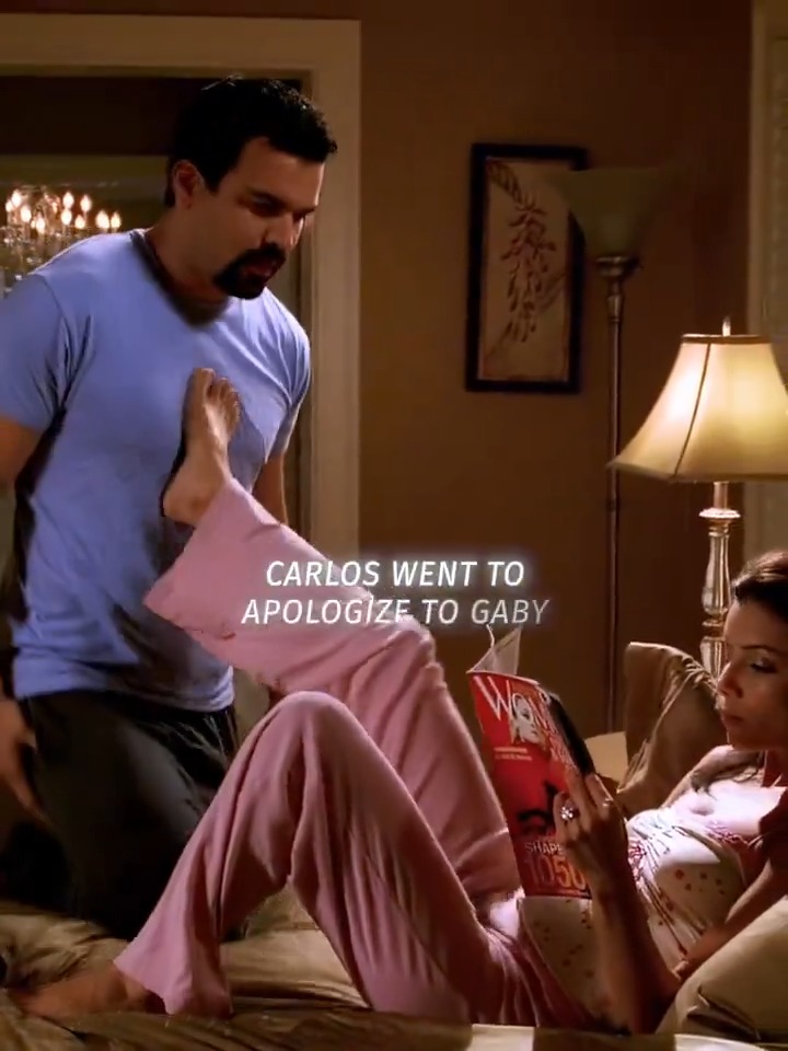 "If you ever hurt me again, I will kill you." "If you ever leave me for another man, I’ll kill you." An average marriage on Wisteria Lane 💀 Carlos thought cutting off her cards would break her... Gaby said bet. 😭
