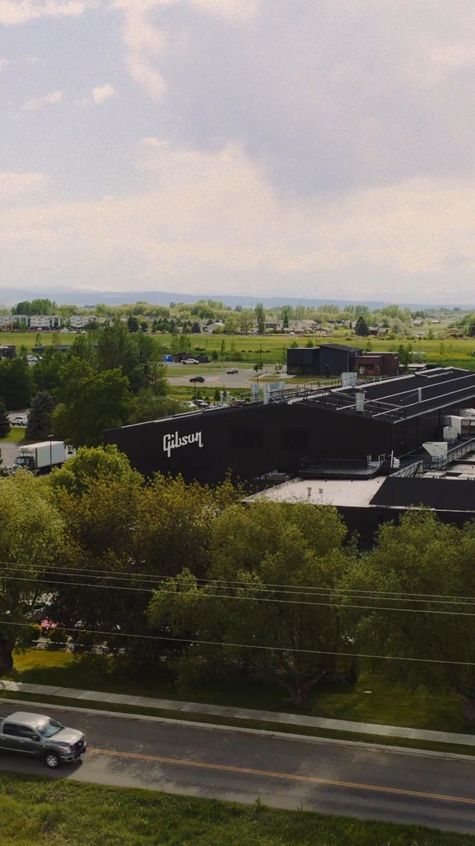 What began with Orville Gibson’s pursuit of a better instrument grew into a century of acoustic craftsmanship. In Chapter 1 of our #100YearsOfFlatTops series, the Gibson Gear Guide goes inside the Gibson Acoustic Craftory in Bozeman, Montana. ▶️ Watch now: