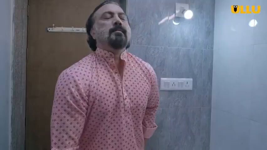 বউকে না পেয়ে শশুর যখন হাত মা'রে